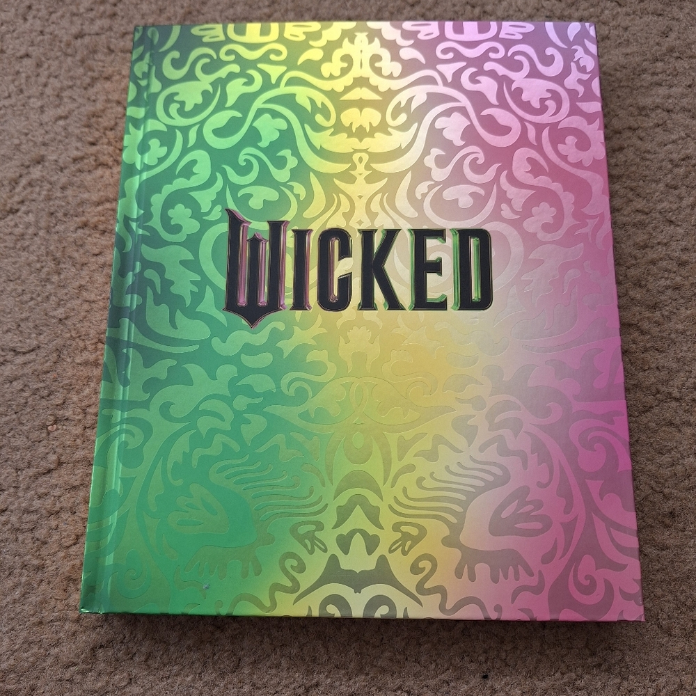 Wicked- The Official Visual Companion Book